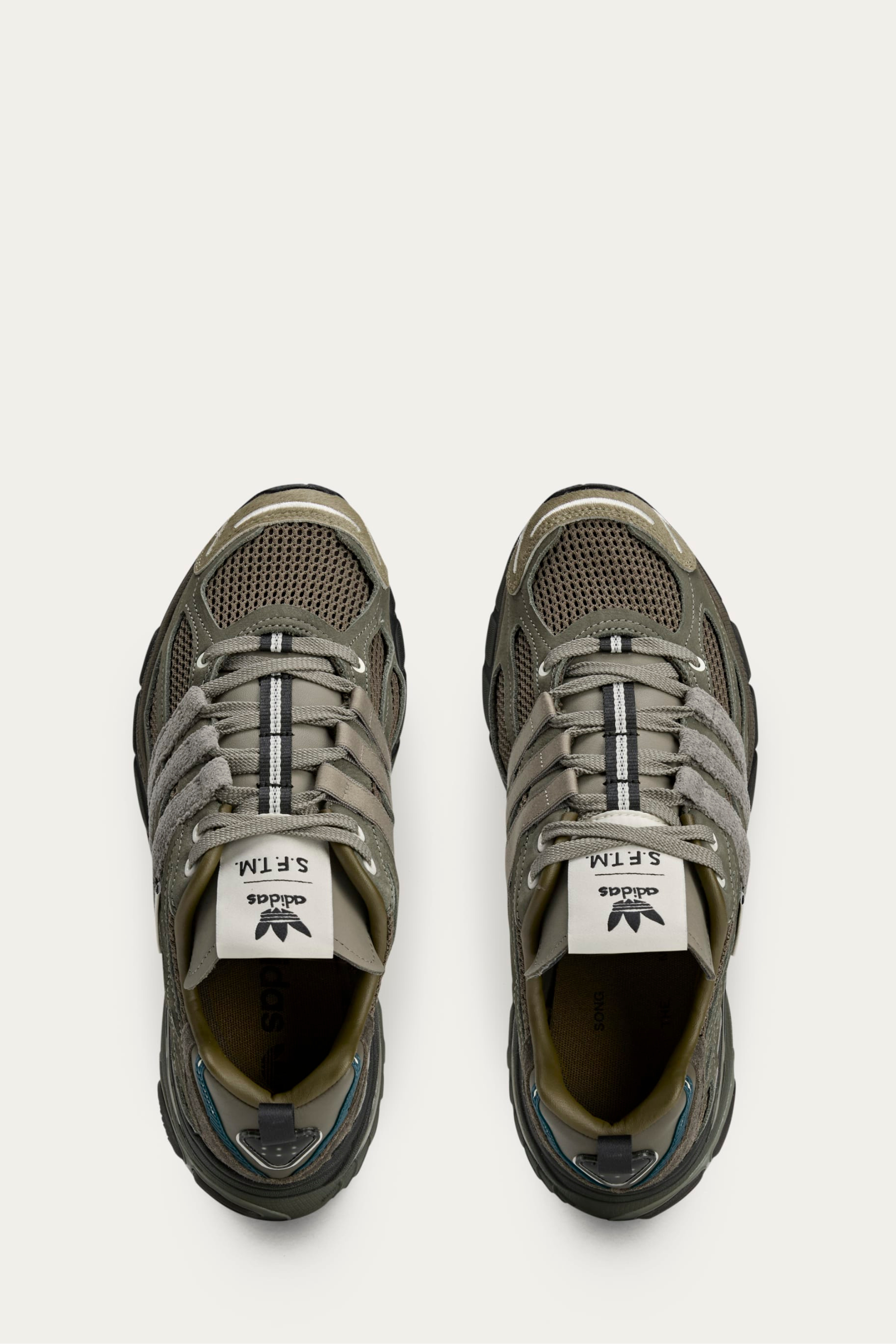 ウォーキング・ランニングウェア adidas Adistar Cushion SFTM 27.5 adidas ADISTAR CUSHION SFTM CORE BLACK/CORE BLACK/CREAM