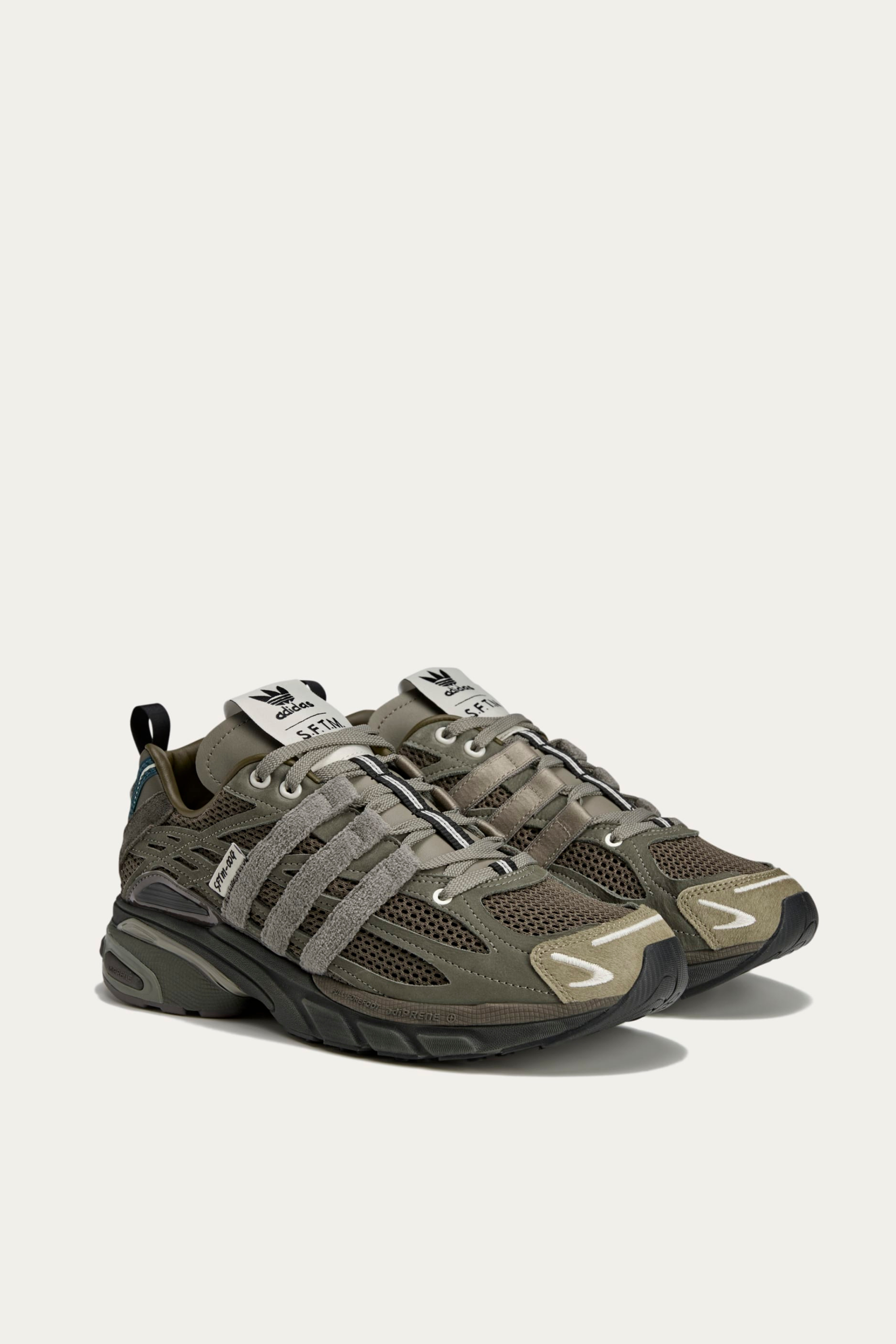 adidas Green Adistar Cushion SFTM Sneakers