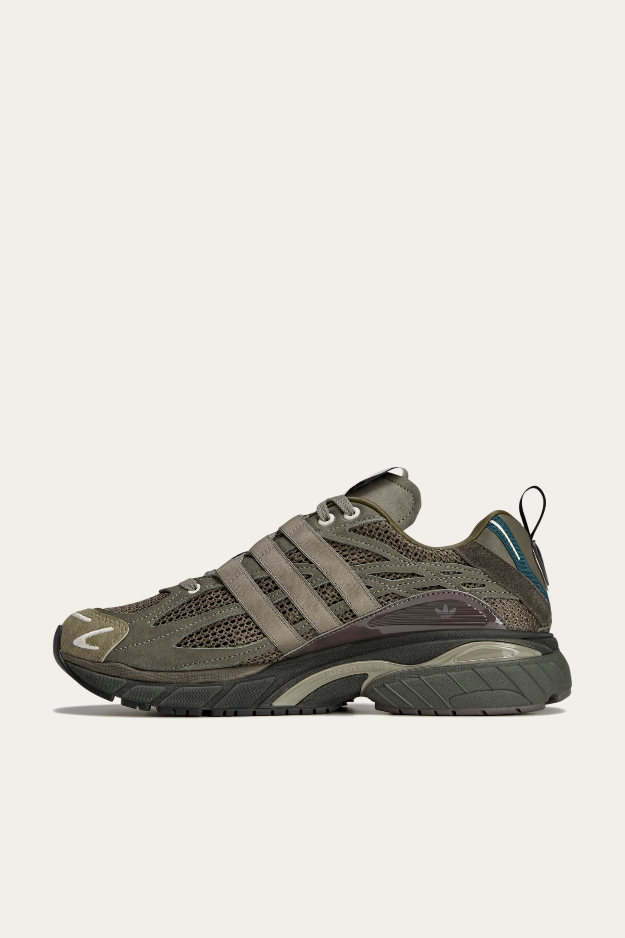 ウォーキング・ランニングウェア adidas Adistar Cushion SFTM 27.5 adidas Green Adistar Cushion SFTM Sneakers