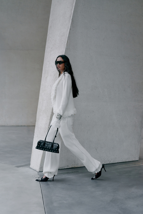 Black Folder Brot Bag With Stud