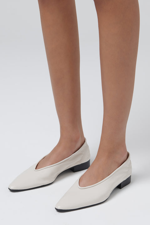 White Carré Leather Flat Pumps