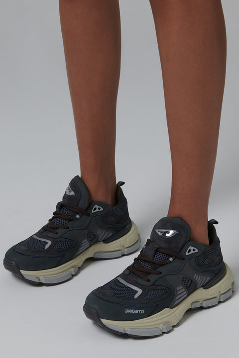 Black and Beige Sphere Runner