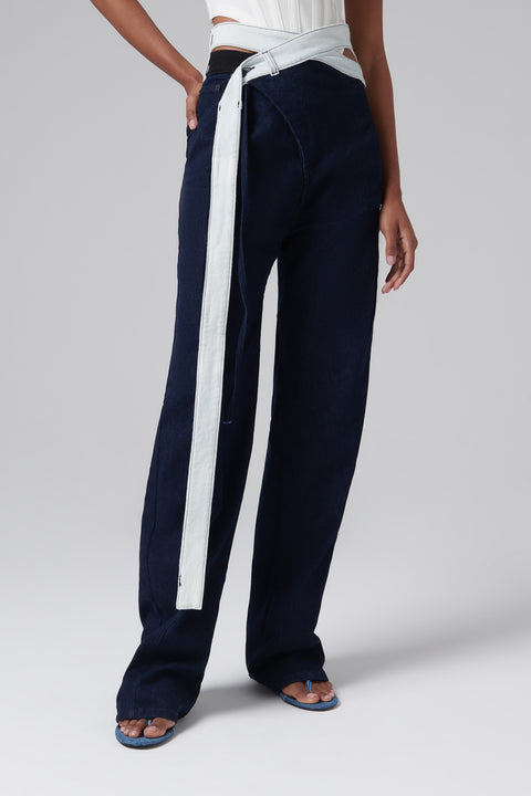Signature Wrap Triple Jeans