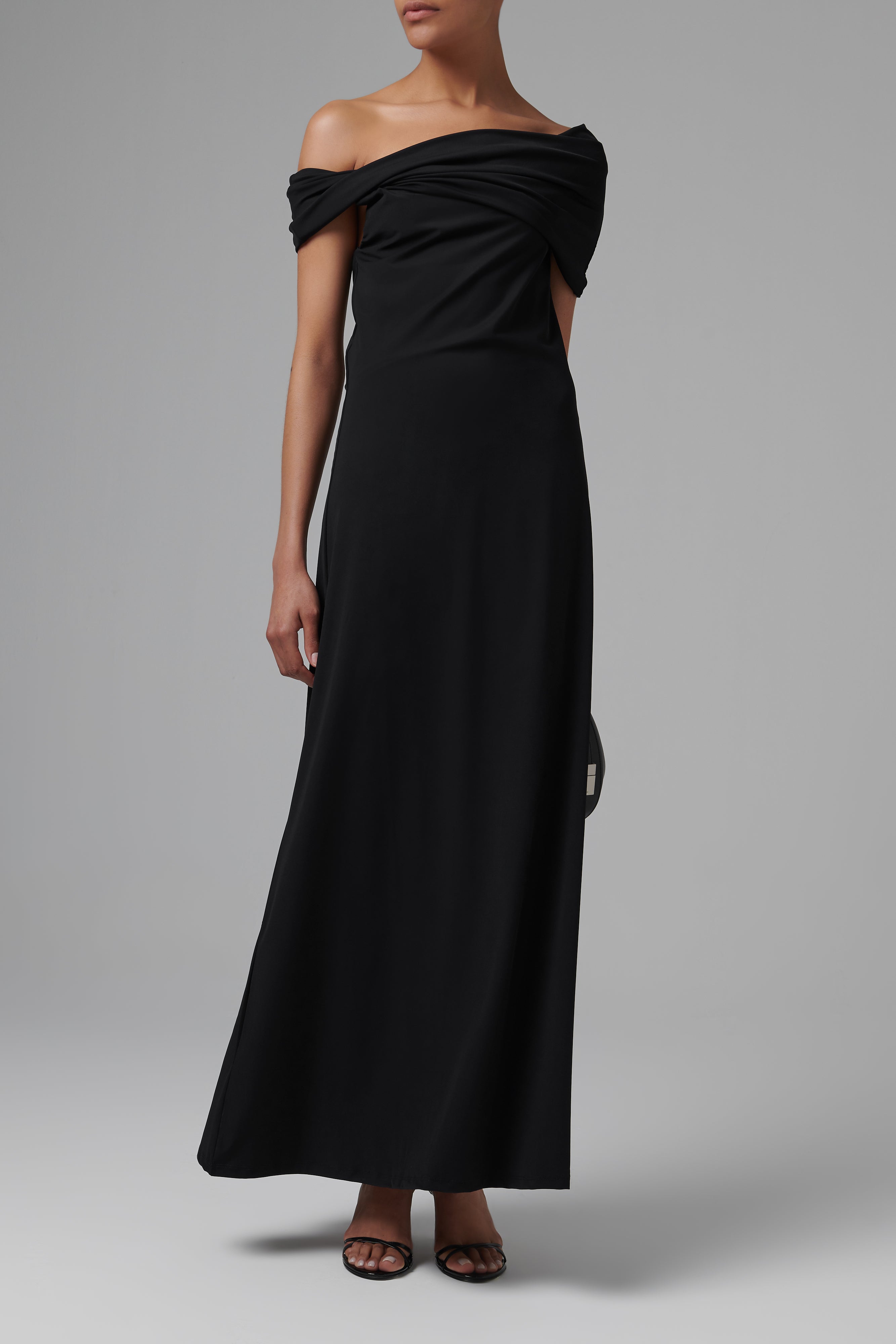navy blue dress for baby girl Ruched Asymmetric One-Shoulder Maxi Dress in Black main image 1