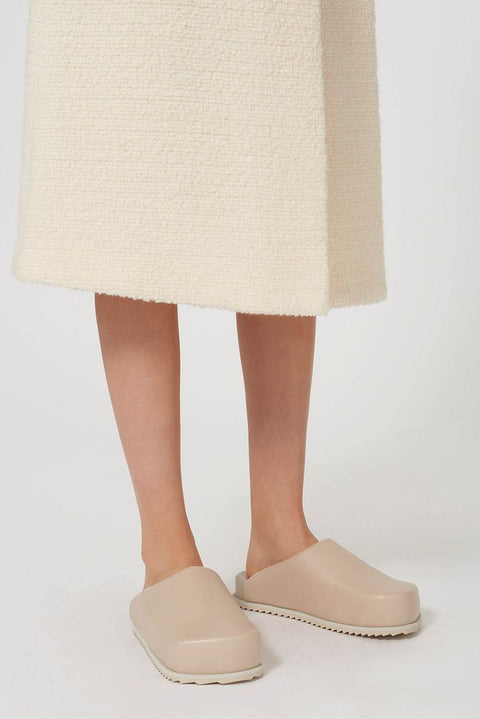 VIP【関税送料無料】希少 YUME YUME BEIGE FAUX LEATHER SANDALS YUME YUME SUKI BEIGE FLIP FLOPS